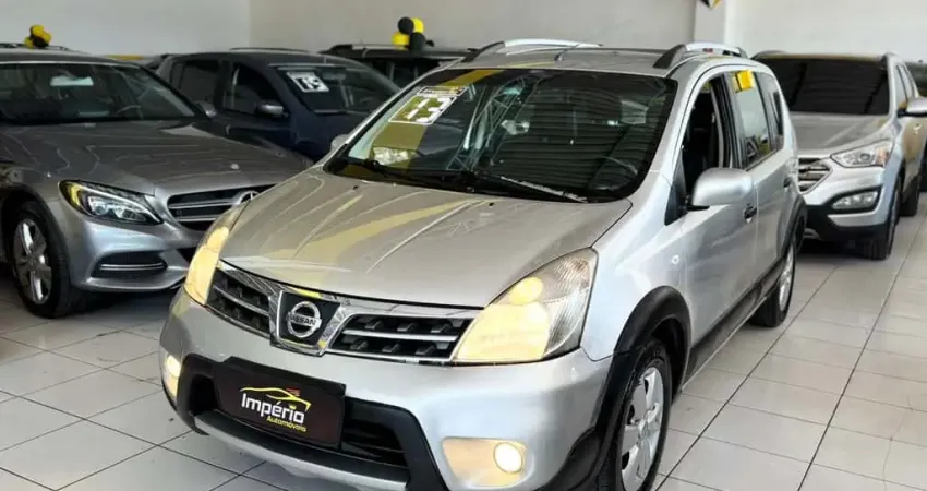 Nissan Livina Flex Automático