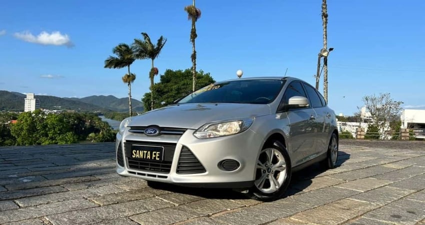 Ford Focus S 1.6  - Prata - 2014/2015