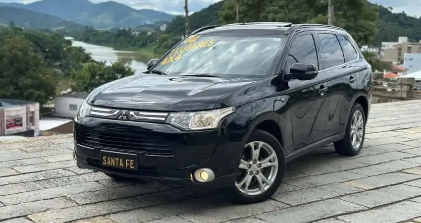Mitsubishi Outlander 3.0 GT - Preta - 2014/2014