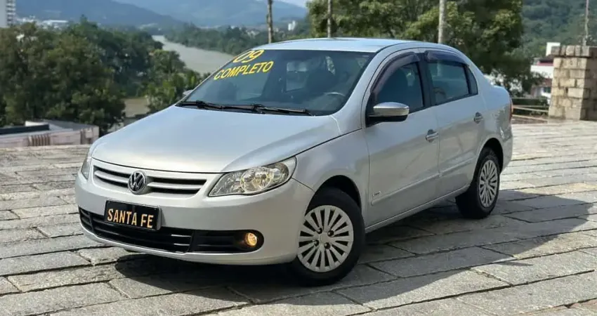 Volkswagen Voyage 1.6 TREND - Prata - 2009/2009