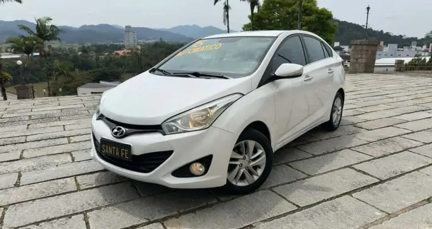 Hyundai HB20S 1.6A PREM - Branca - 2015/2015