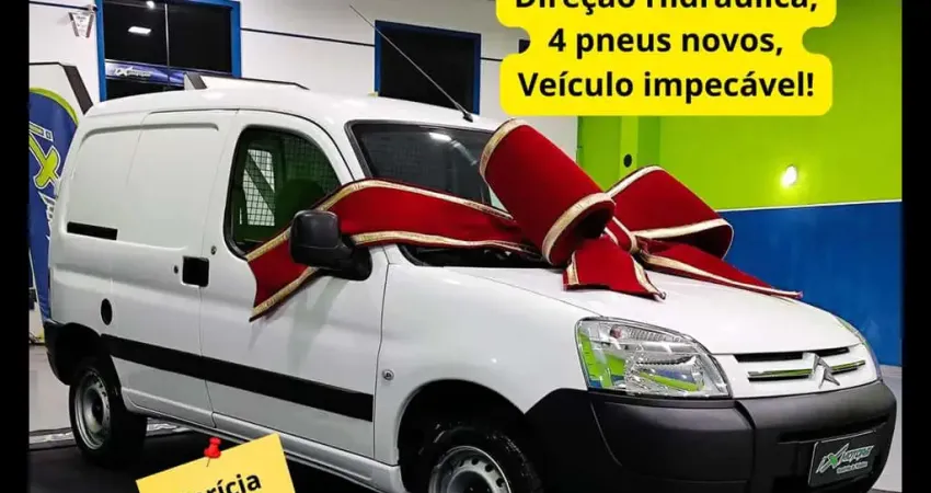 Fiorino 2019 com ar condicionado e direção, 43.000km (trata-se de uma Berlingo)