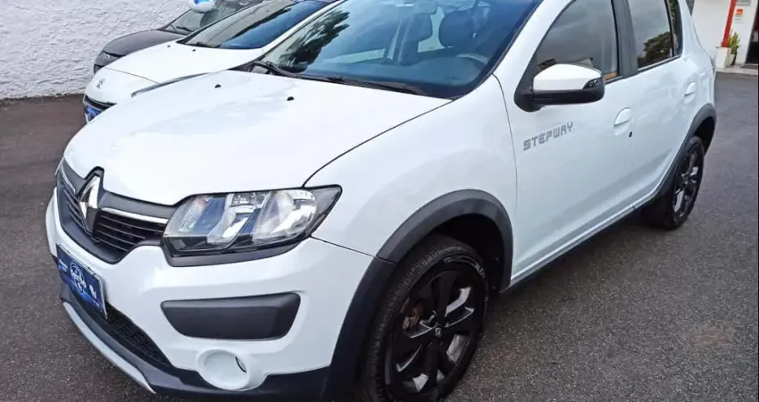 RENAULT SANDERO STEP 16 2015