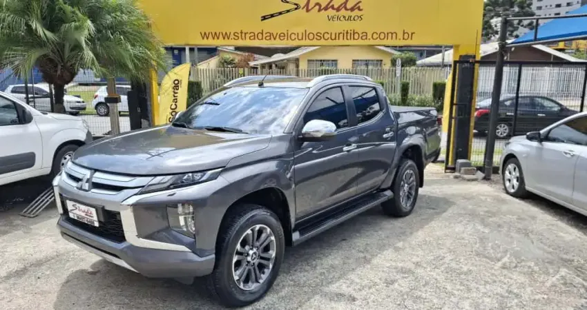 MITSUBISHI L200 TRITON 2.4 16V TURBO DIESEL SPORT HPE-S CD 4P 4X4 AUTOMÁTICO