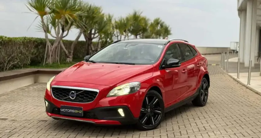 Volvo V40 2015 2.0 t5 cross country awd turbo gasolina 4p automático