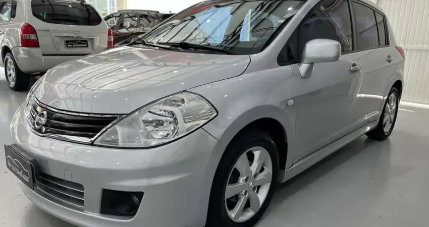 NISSAN TIIDA 18SL FLEX 2012