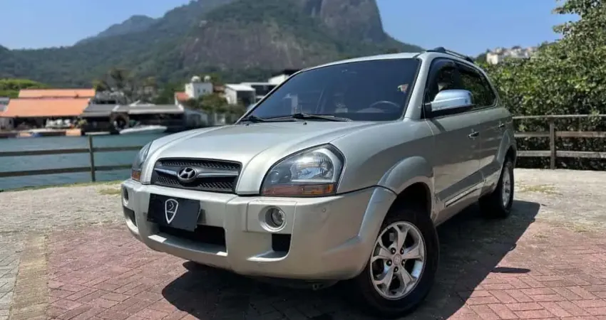 Hyundai Tucson 2012 2.0 mpfi gls 16v 143cv 2wd flex 4p automático