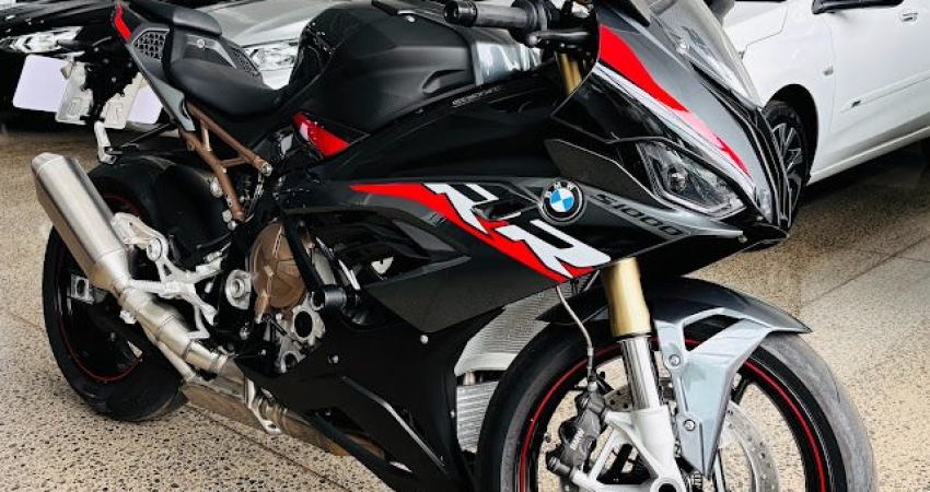 BMW S1000RR - Pneus Supercorsa Diablo - Apenas 12mil km - Toda originial - 
