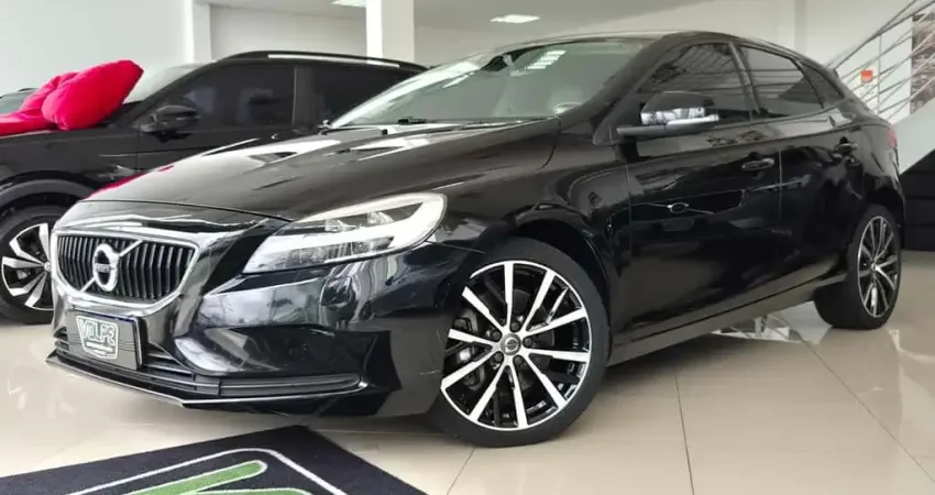 VOLVO V40 T-4 MOMENTUM 2.0 AUT 2018