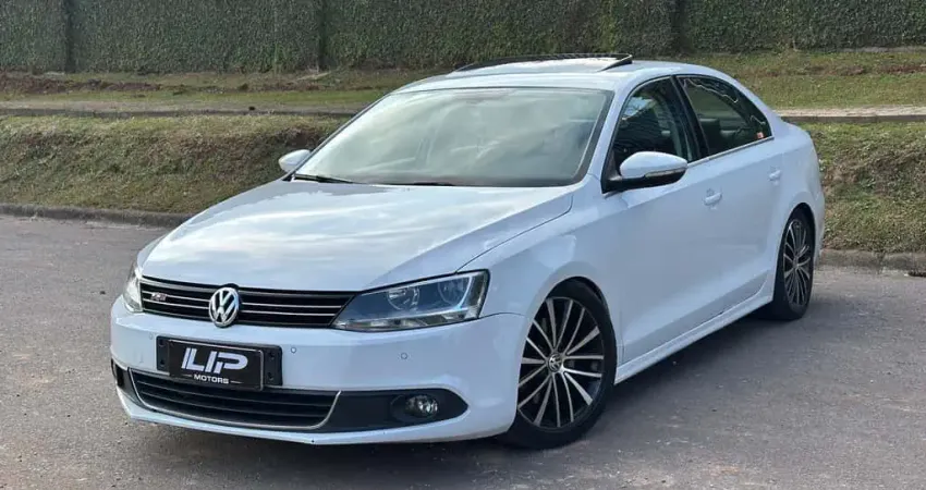 VOLKSWAGEN JETTA Highline 2.0 TSI 16V 4p Tiptronic