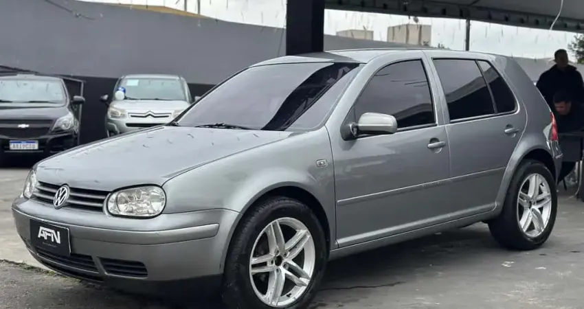 VOLKSWAGEN GOLF 2.0 2003