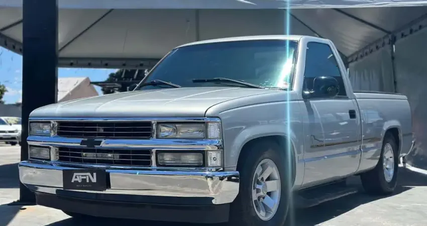 CHEVROLET SILVERADO D20 2001