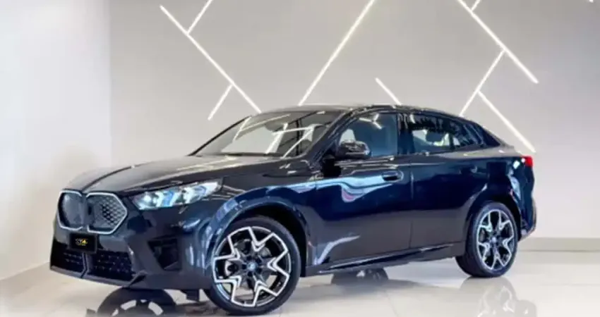Bmw Ix2 2025 64,8 kw elétrico xdrive30 m sport