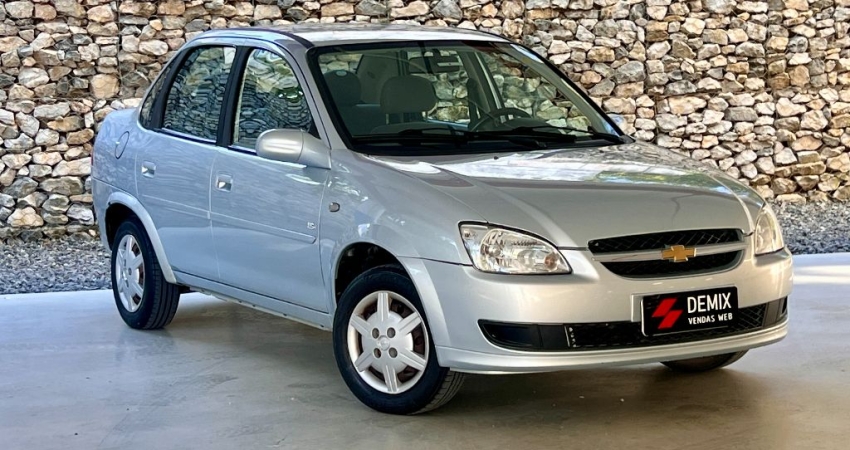 classic LS 1.0 flex 201,placa A,manual e chave copia,todo original,115mkm,impecáve!