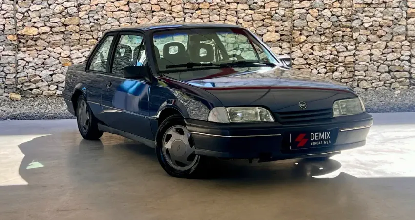 Monza 2.0 club 1994 gasolina 2 portas. Original! Interna e lataria bem original.motor sem defeitos p