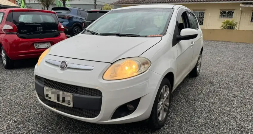 FIAT PALIO ATTRACTIVE 1.4 2013 COMPLETO COM BAIXA KM (FINANCIO E TROCO)