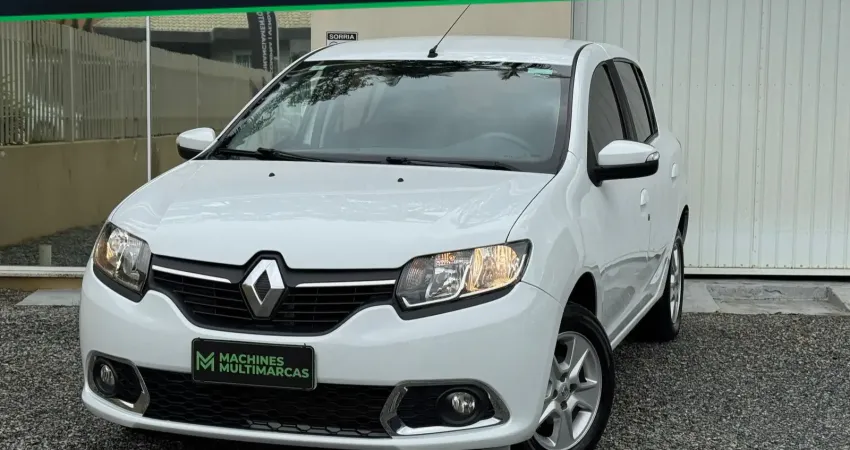 SANDERO 1.6 2015 DYNAMIQUE COM BAIXA KM (ACEITO TROCA E FINANCIO)