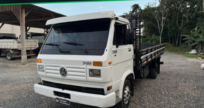 VW 7-100 1995 MWM + CARROCERIA MADEIRA 5.30 METROS (TROCO E FINANCIO)
