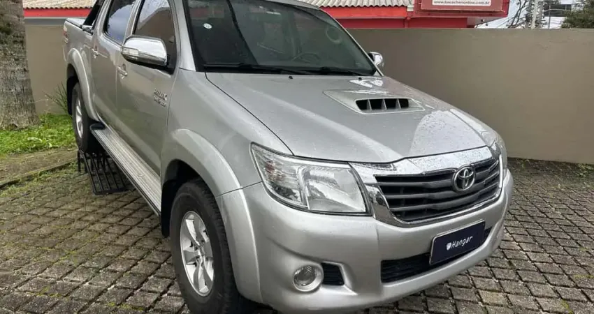 TOYOTA HILUX CD4X4 SRV 2013