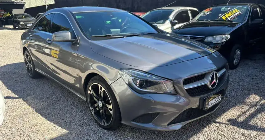 MERCEDES-BENZ CLA200 2015