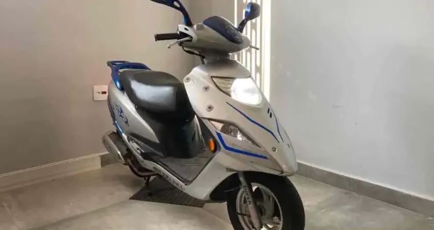 Suzuki Burgman i  2013