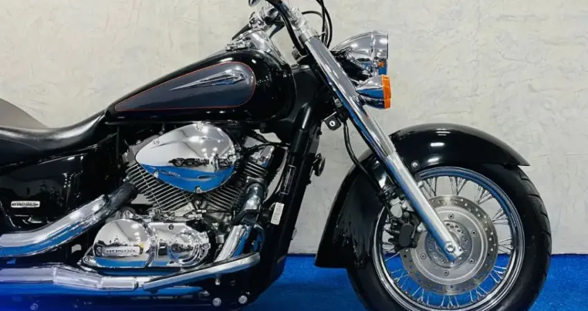 SHADOW 750