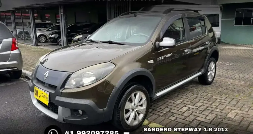RENAULT SANDERO 1.6 STEPWAY 16V FLEX 4P AUTOMATICO 2013