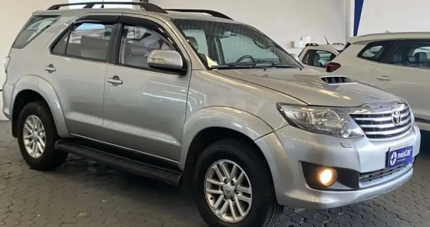 Toyota Hilux sw4 2015 3.0 srv 4x4 7 lugares 16v turbo intercooler diesel 4p automático