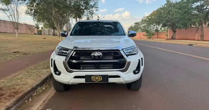 Toyota Hilux 2024 2.8 d-4d turbo diesel cd srx plus 4x4 automático