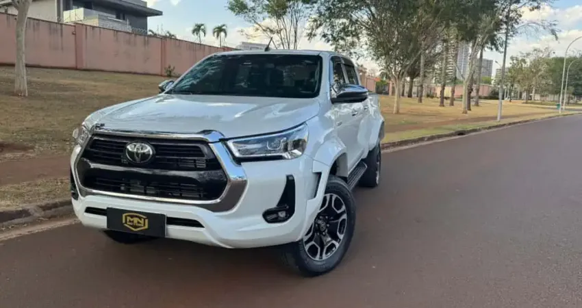 Toyota Hilux 2024 2.8 d-4d turbo diesel cd srx plus 4x4 automático