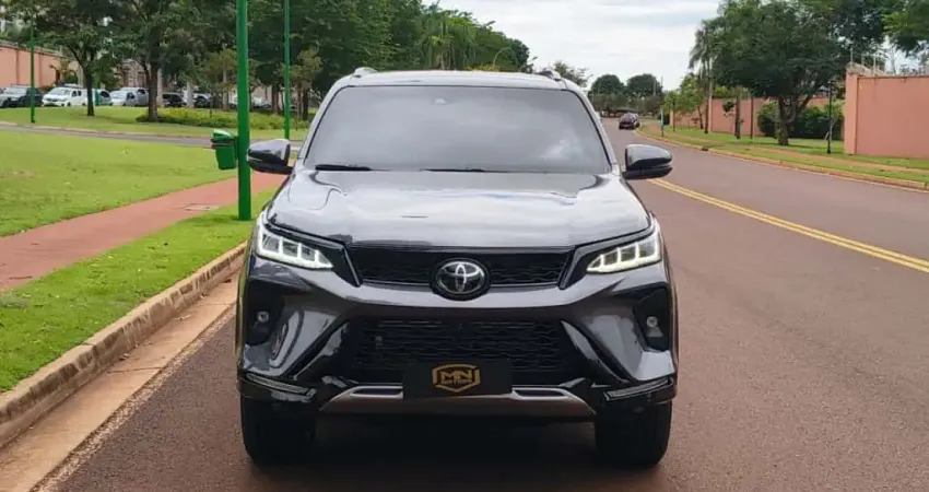 Toyota Hilux sw4 2024 2.8 d-4d turbo diesel diamond 7l 4x4 automático