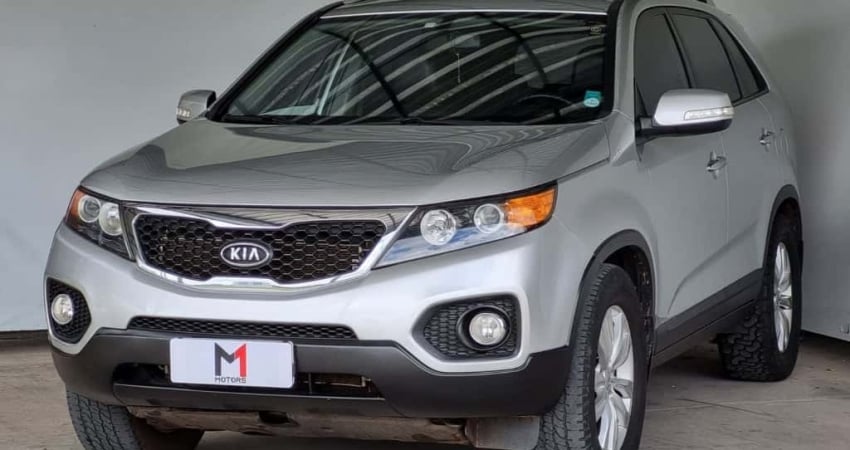 KIA SORENTO EX 2.4 GASOLINA AUTOMÁTICO - 2012 - PRATA