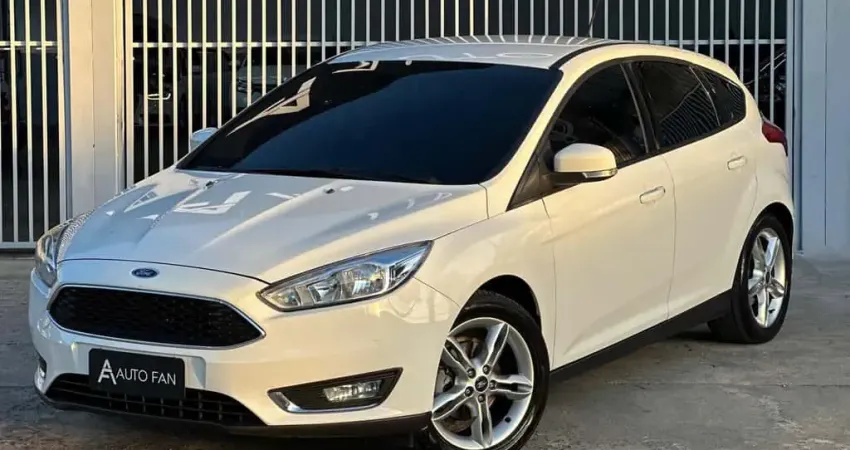 FOCUS 1.6 SE MANUAL - 2017
