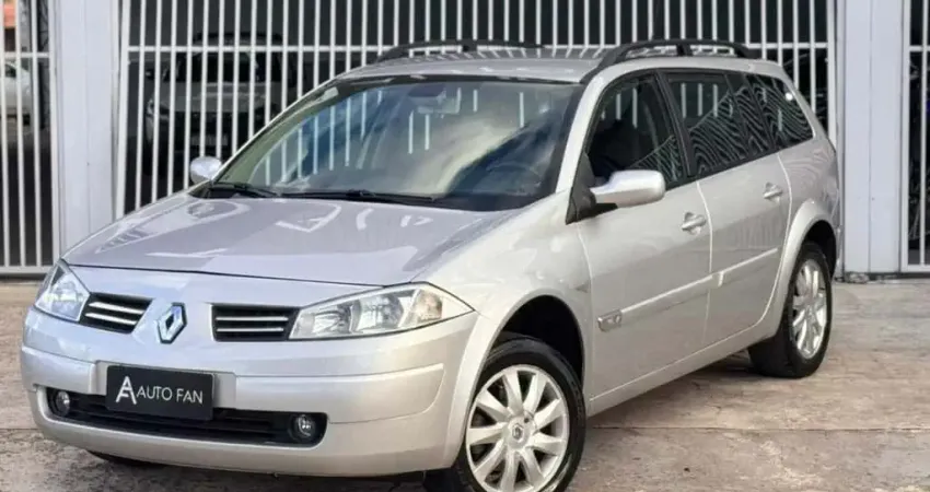 MEGANE GRAND TOUR DYNAMIQUE 1.6 - MANUAL - 2013