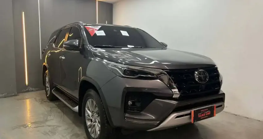 Toyota Hilux sw4 2024 2.8 d-4d turbo diesel diamond 7l 4x4 automático