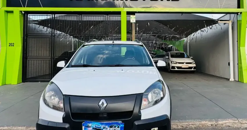 SANDERO IMPECAVEL