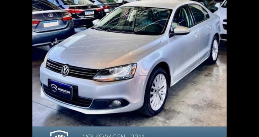 VOLKSWAGEN JETTA 2.0 TURBO 2011