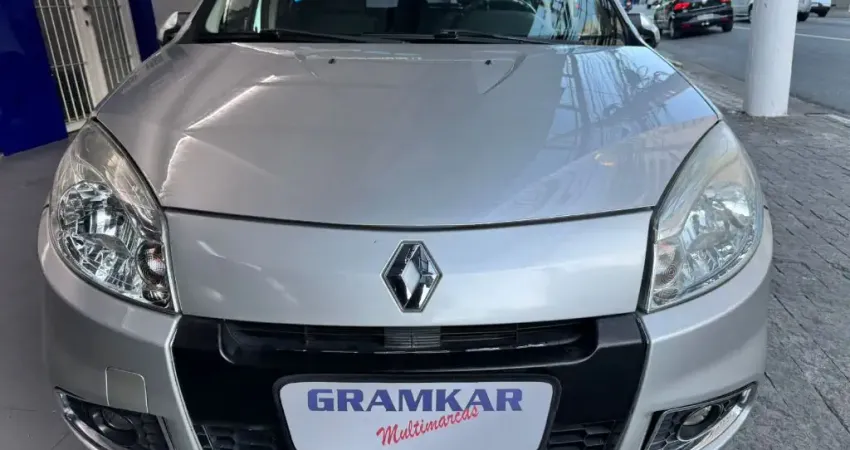 RENAULT SANDERO PRIVILEGE 1.6 FLEX 2013