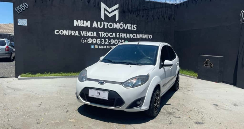 FORD FIESTA 1.6 ROCAM SEDAN 8V FLEX 4P MANUAL