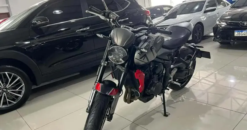 TRIUMPH TRIDENT 2023