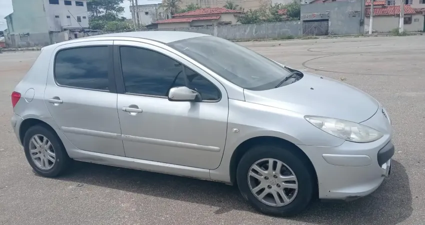 Peugeot 307 2.0 Automático 2008 muito bem cuidado