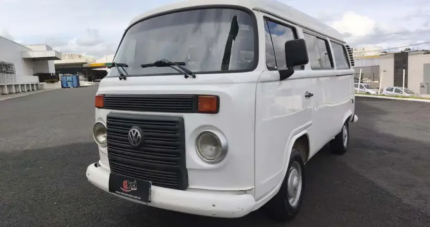 Volkswagen Kombi 2014 1.4 mi std lotação 8v flex 3p manual