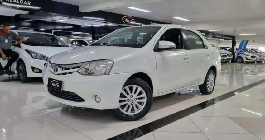 TOYOTA ETIOS SD XLS 2015