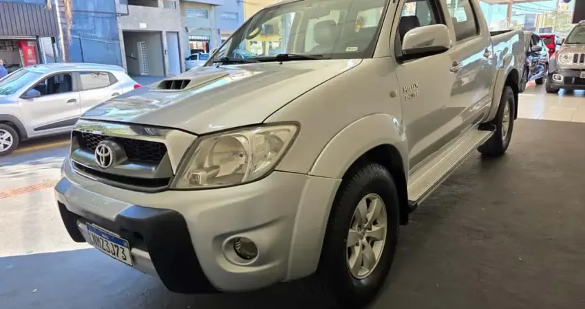 TOYOTA HILUX CD4X2 SRV 2010