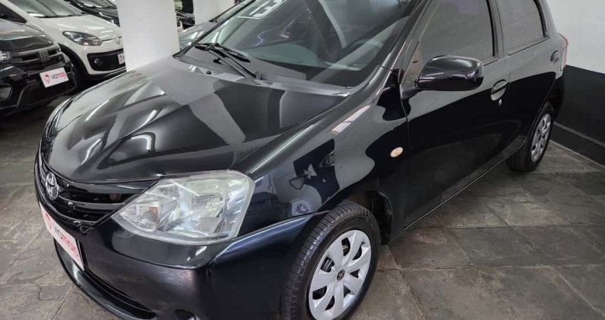Toyota Etios 2013 1.3 xs 16v flex 4p manual