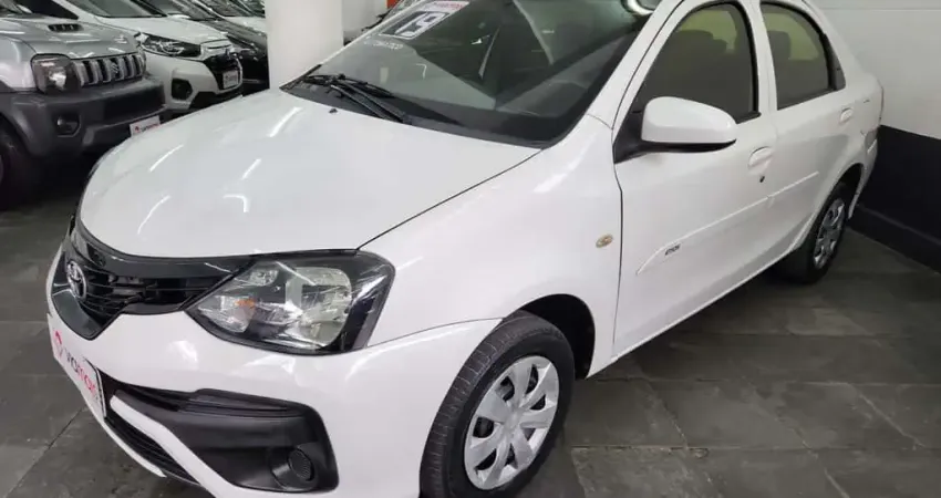 Toyota Etios 2019 1.5 x sedan 16v flex 4p automático