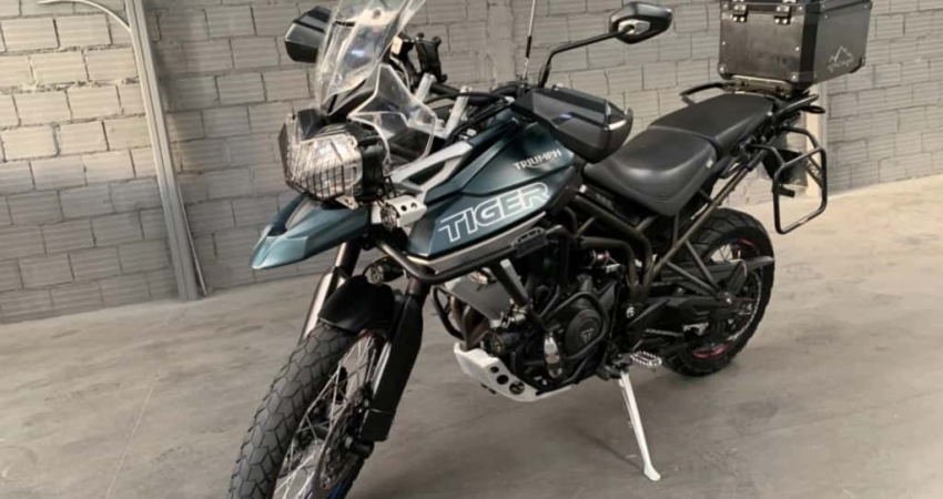 TRIUMPH TIGER 800 XCA