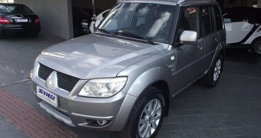 Mitsubishi Pajero TR4 2.0 Flex 2012/2012 Prata