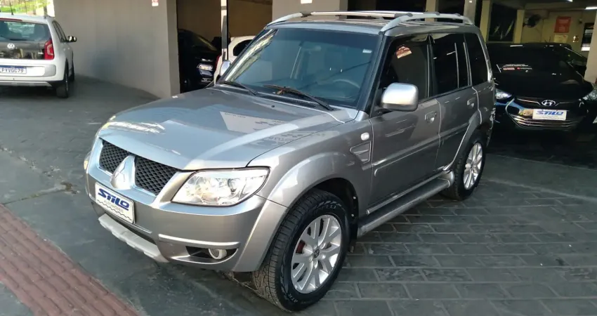 Mitsubishi Pajero TR4 2.0 Automático Flex 2011/2012 Prata