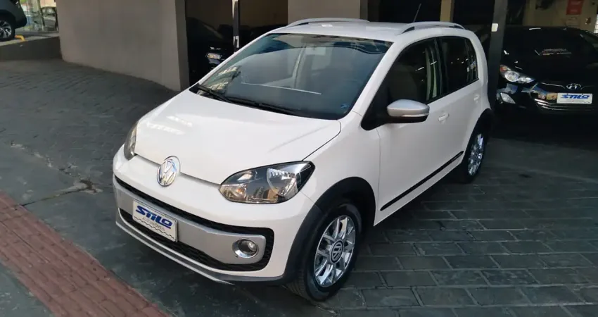 Volkswagen Up Cross 1.0 TSI Flex 2016/2017 Branco